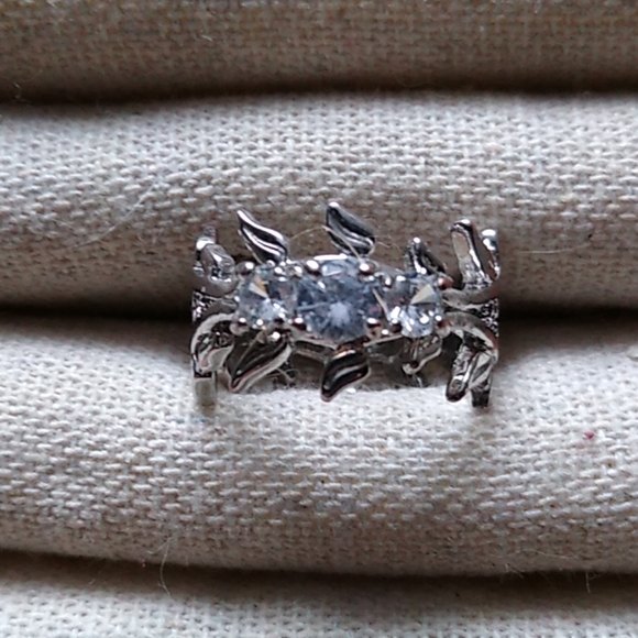 Ring - Picture 2 of 4